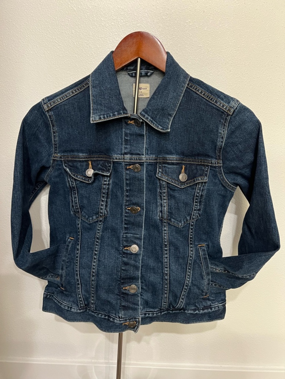 Gap Vintage Women's Denim Jacket Size Small Style 90s Blue Jean Button Up